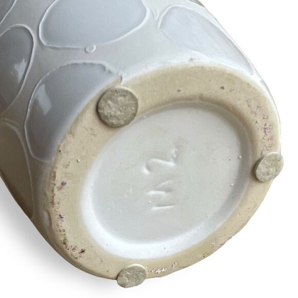 White Contrast High Gloss Circle Pattern on Matte Ceramic Tall Vase - Picture 15 of 15